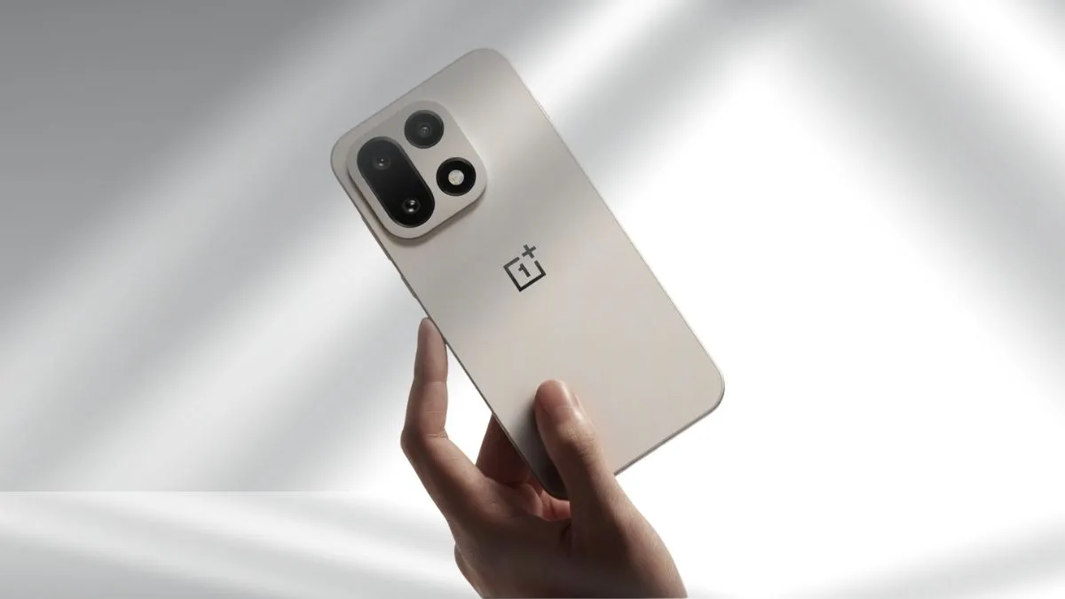 OnePlus 15, OnePlus 15 Launch, OnePlus 15 Sand Storm Edition, OnePlus 15R India, OnePlus New Phone 2025, OnePlus Snapdragon 8 Elite Gen 5, OnePlus Camera 2025